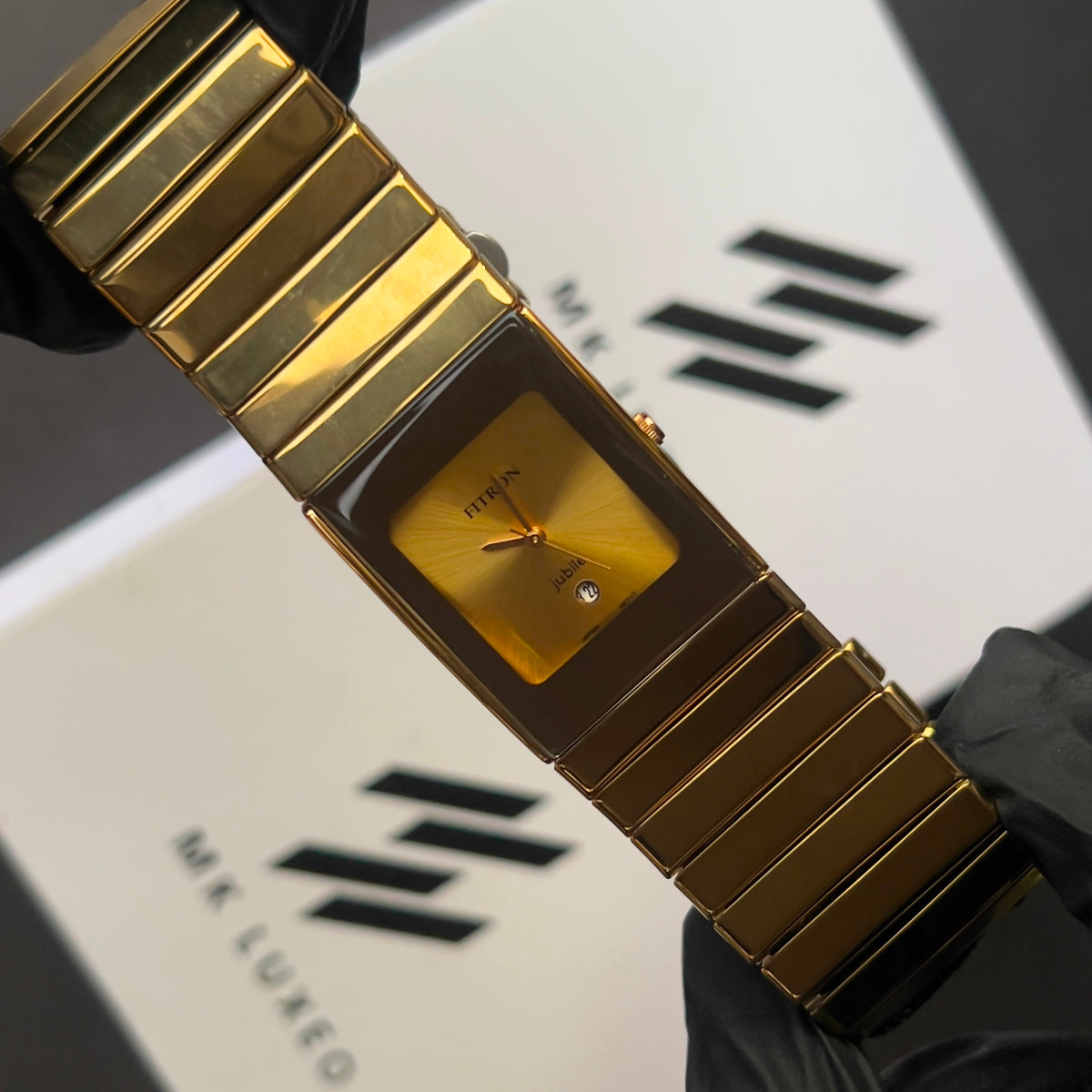 FTN – Gold Rectangular Premium Vintage Look