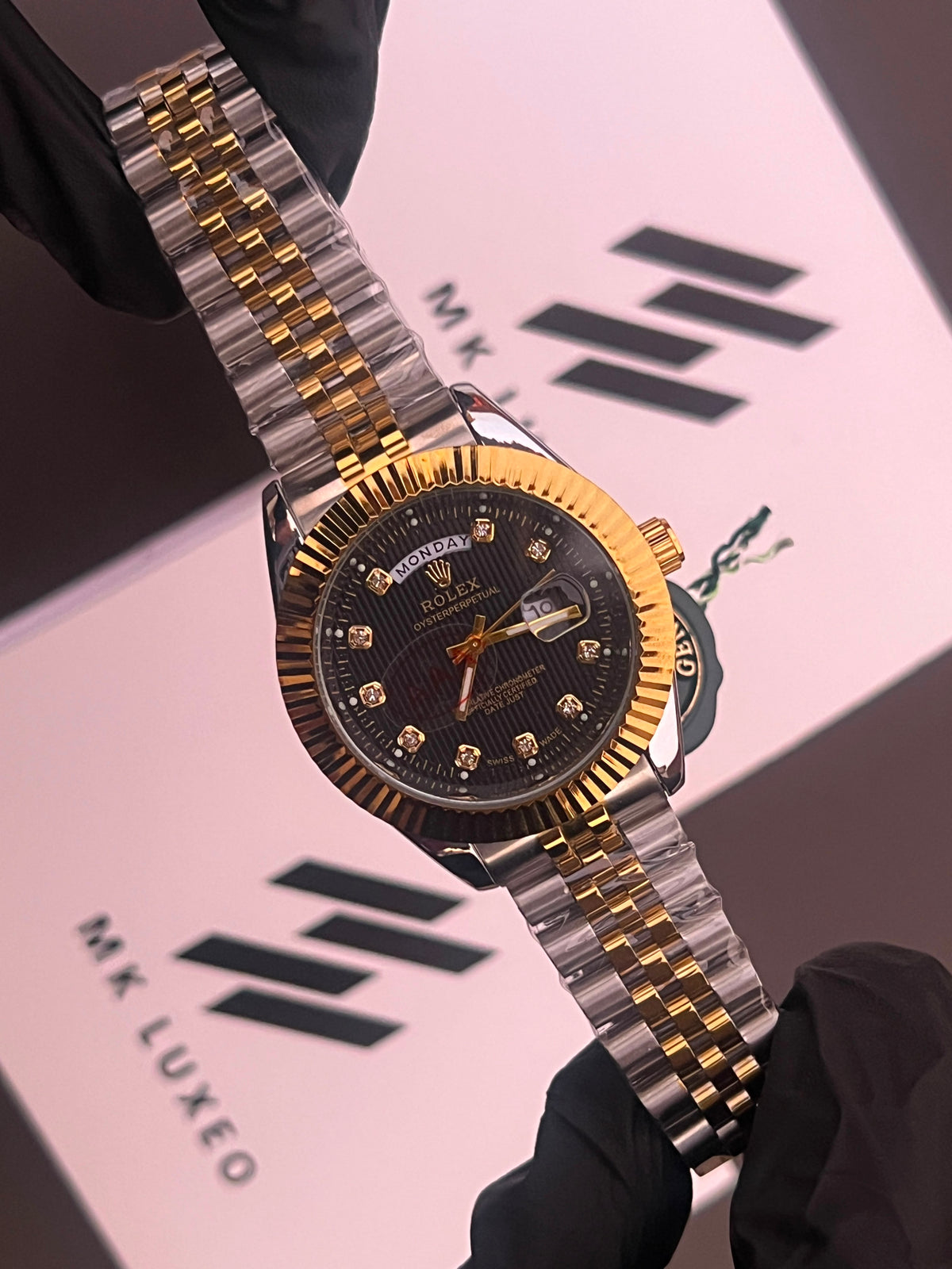 Signature Day Date Watch