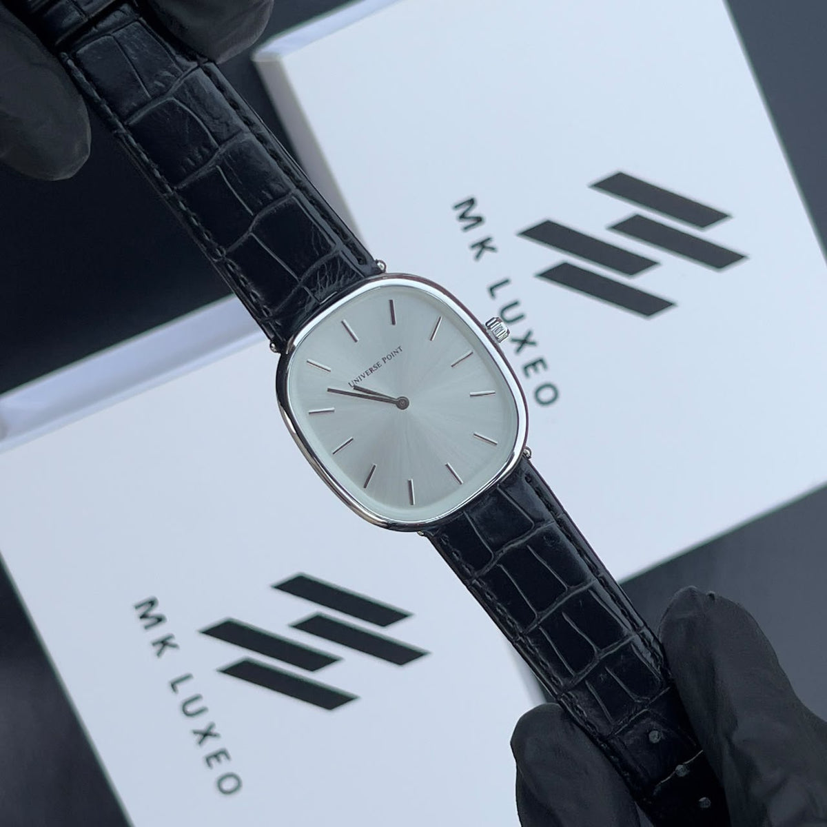 Men’s Dress Watch with Crocodile Pattern Leather-Style Strap