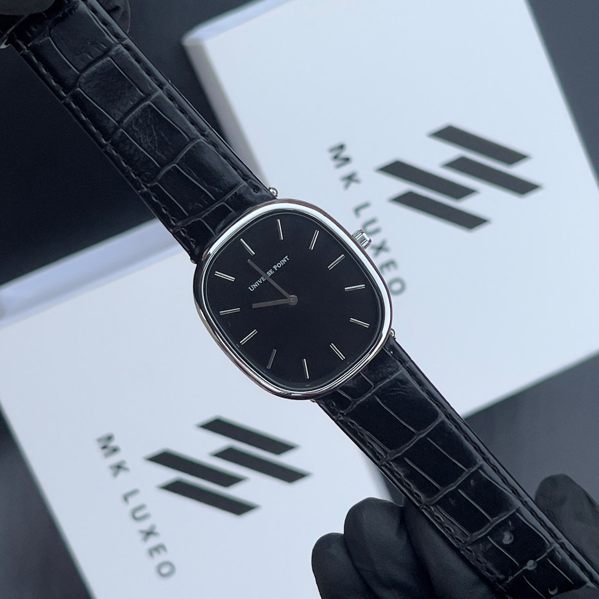Men’s Dress Watch with Crocodile Pattern Leather-Style Strap