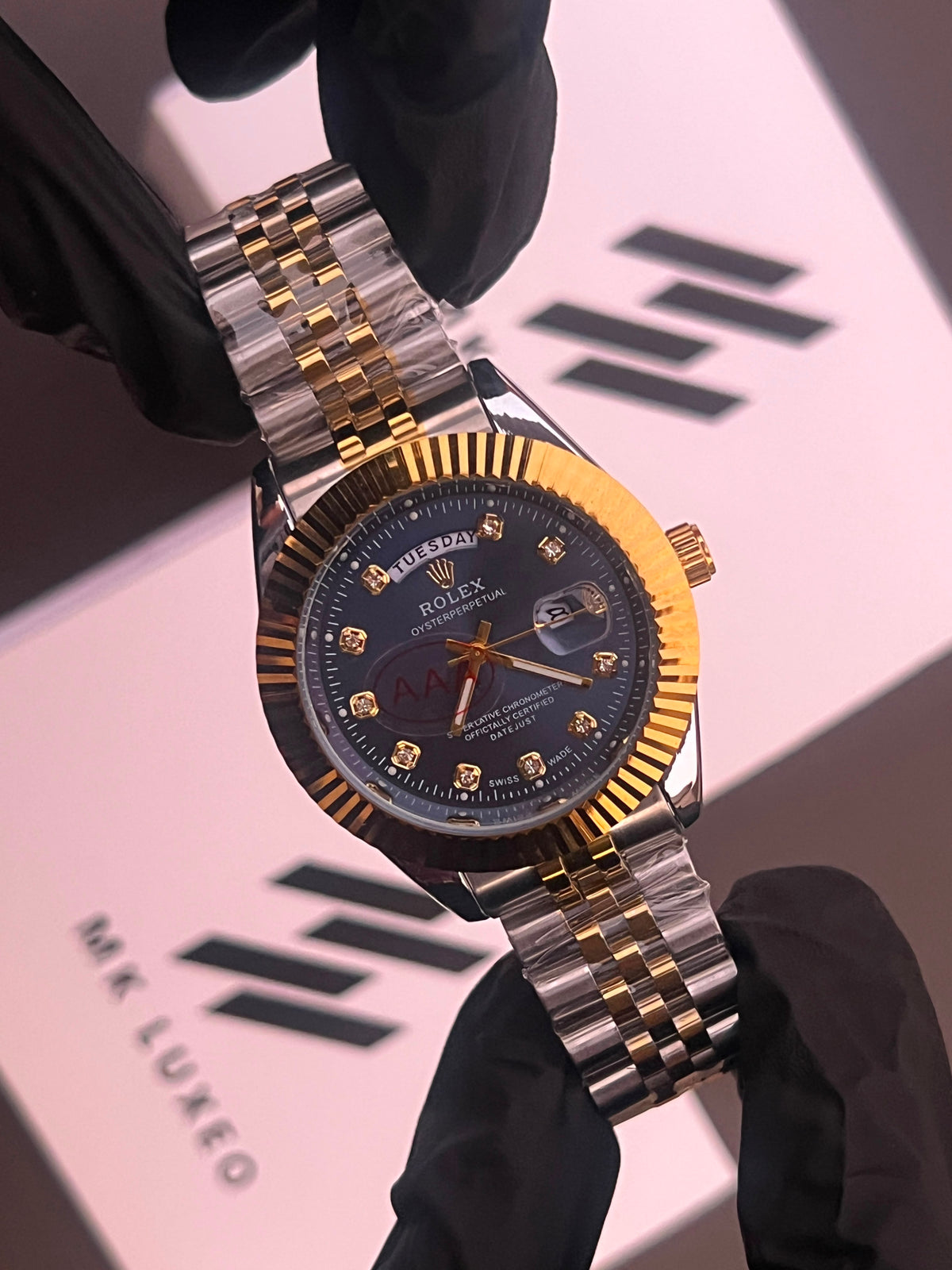 Signature Day Date Watch