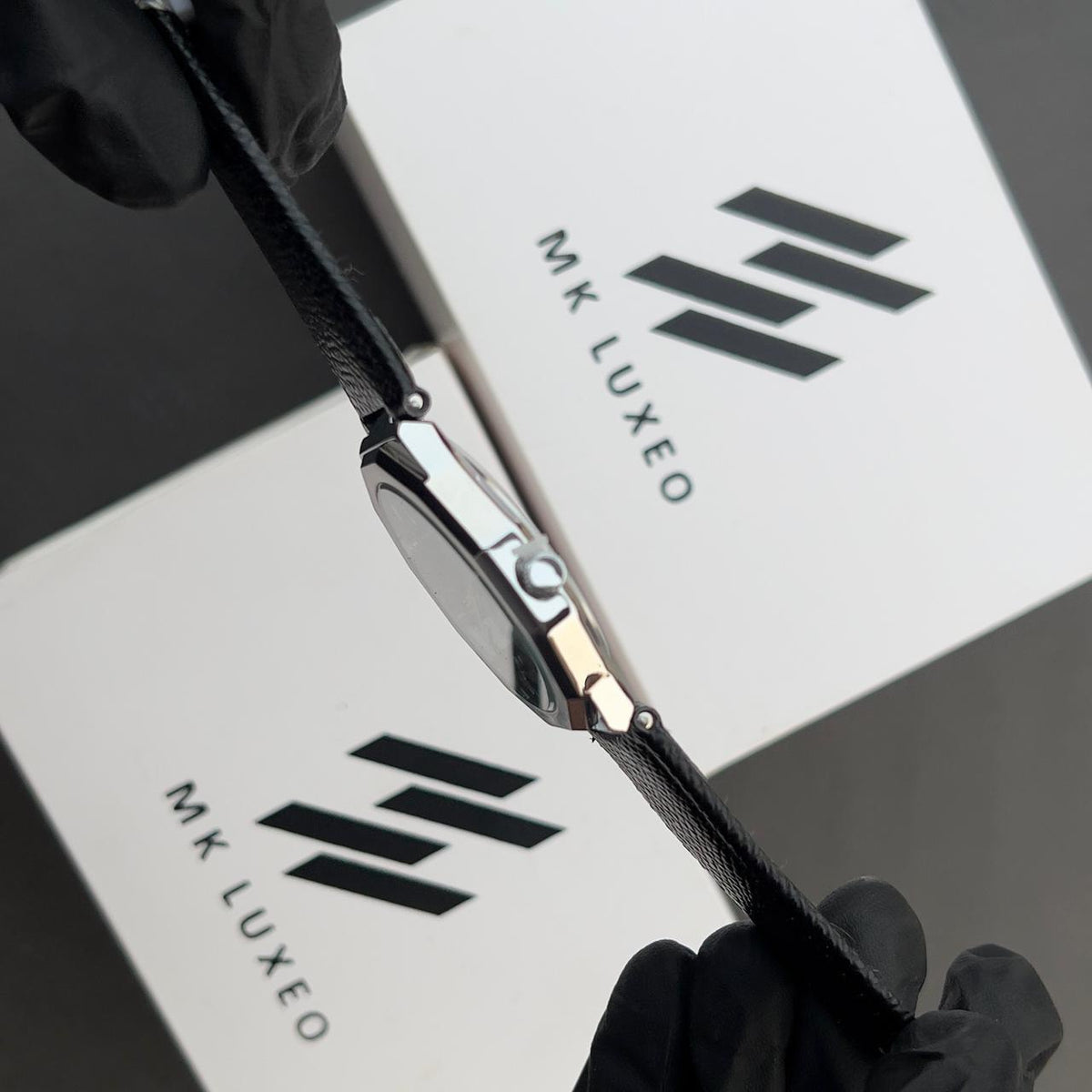 Minimal Class For Men