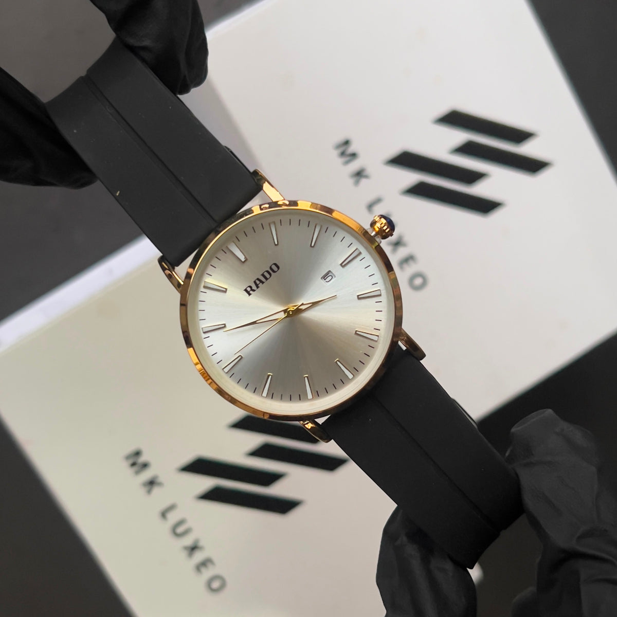 Luxury Ultra Slim Watch – Gold Accent Edition