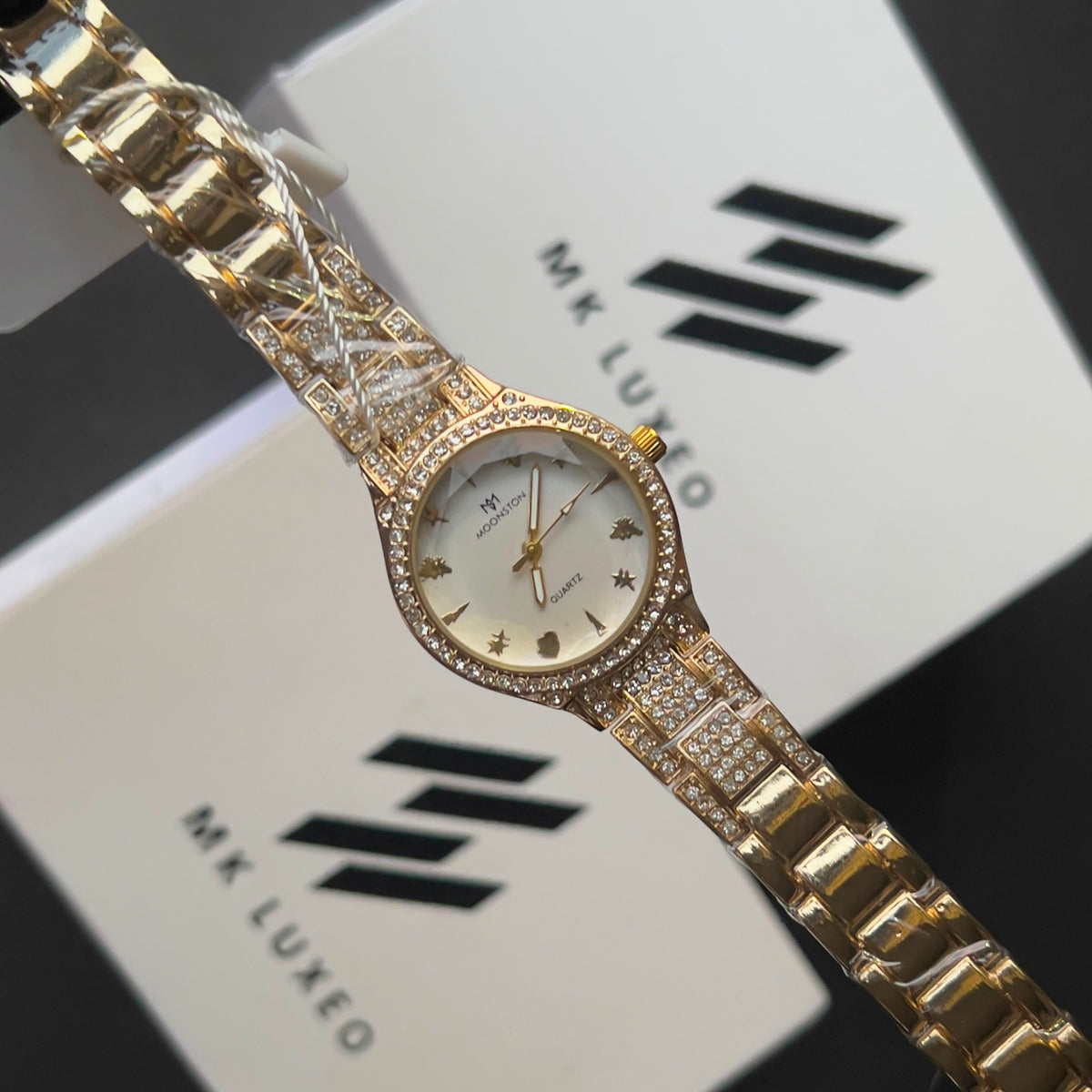 Moonstone Ladies Watch – Premium Diamond Style Bracelet