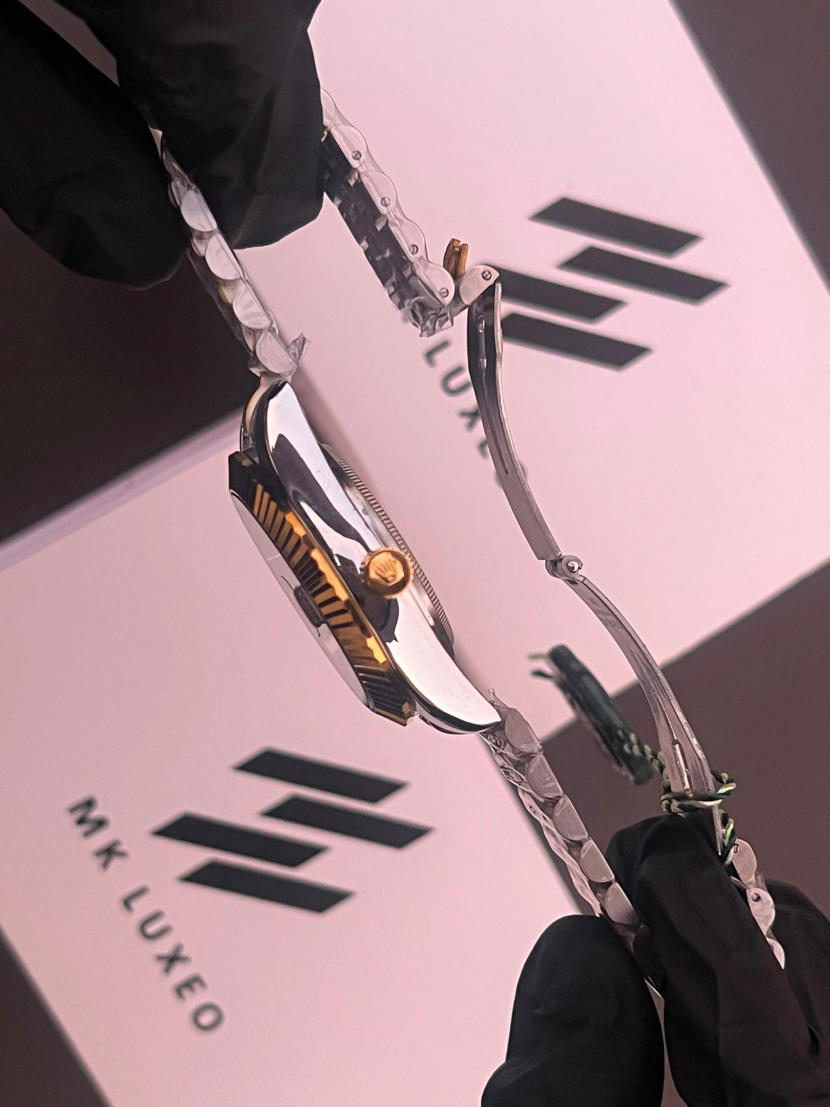 Signature Day Date Watch