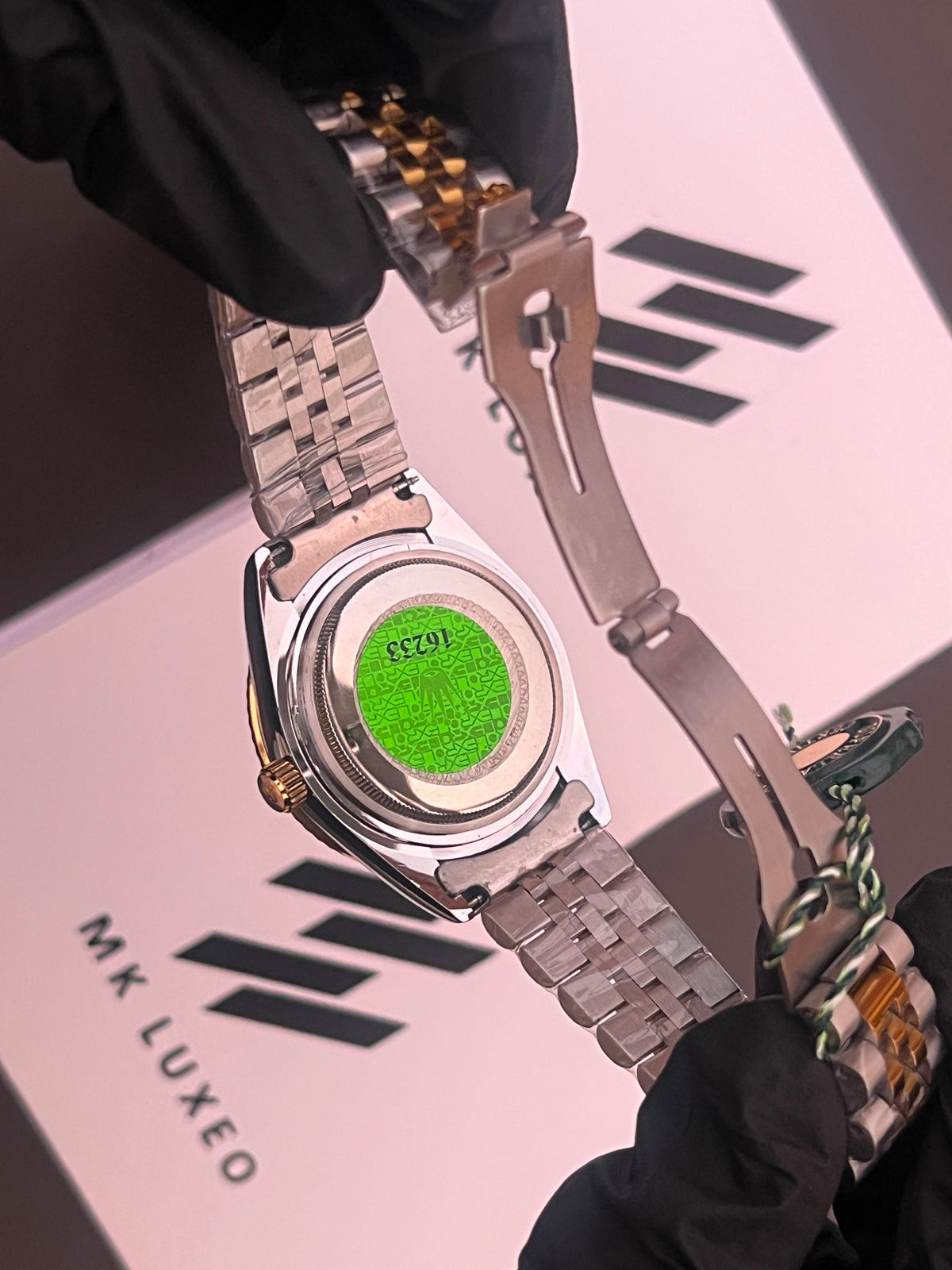 Signature Day Date Watch