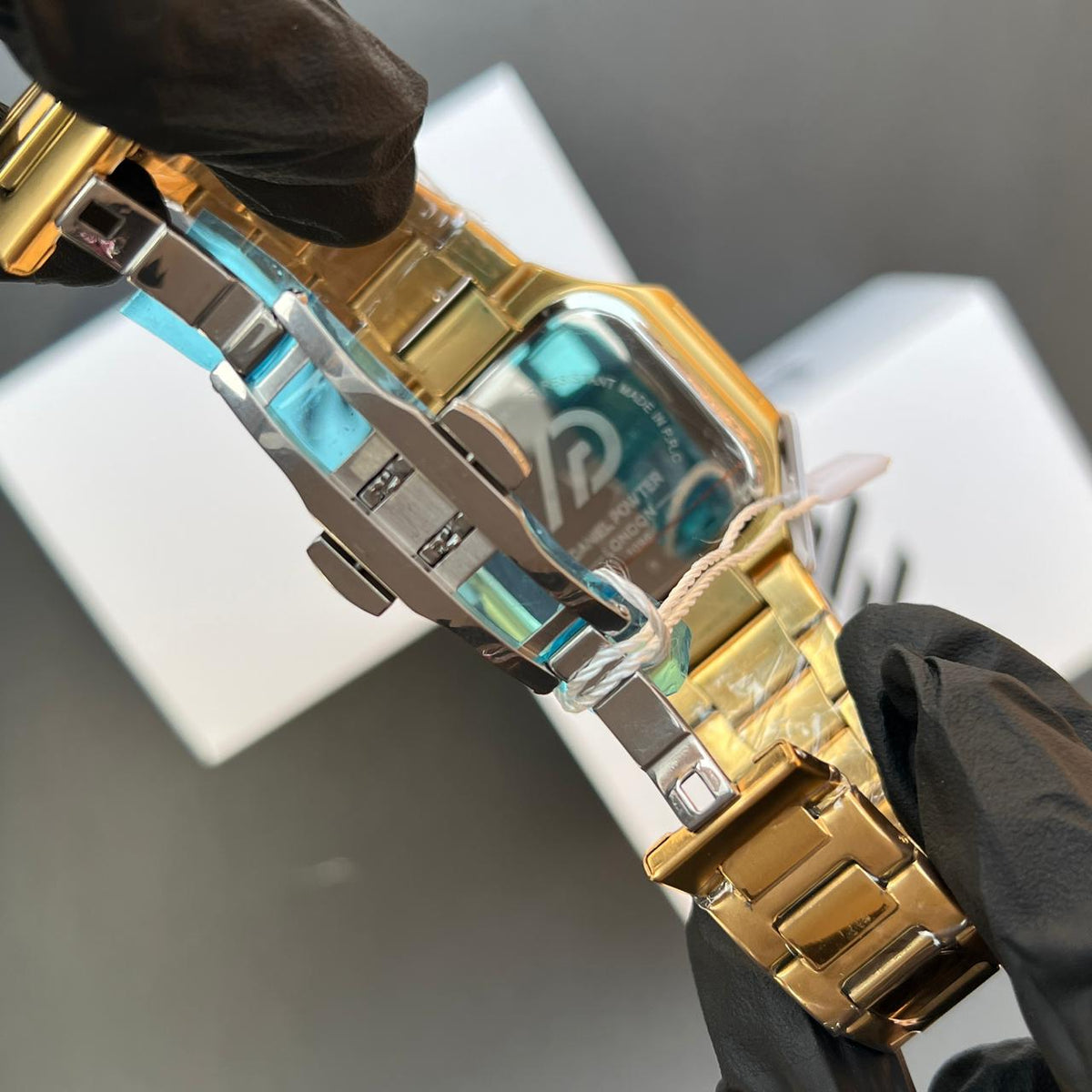 DP - Refined Quartz Fashion Watches